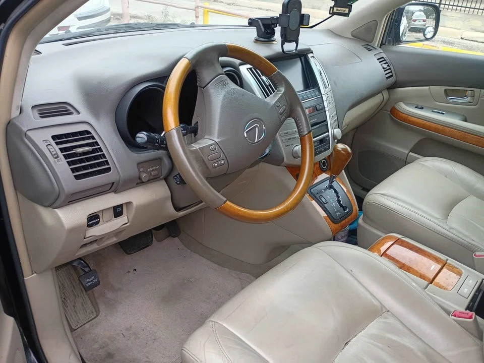 2008 Lexus RX 2nd Gen - Image 3 of 8