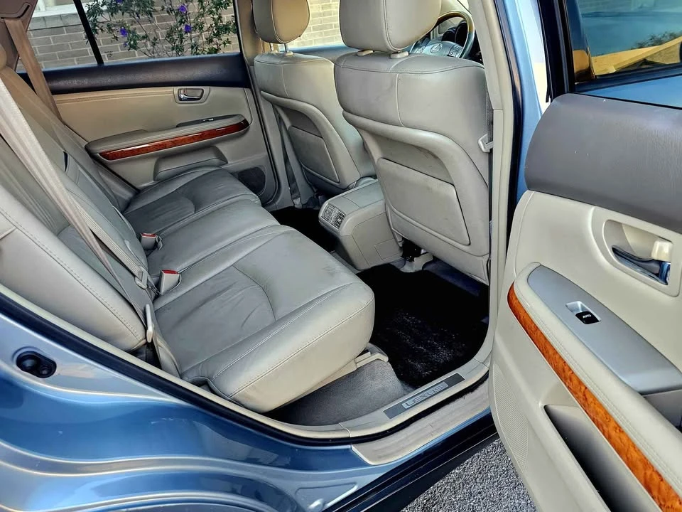 2008 Lexus RX 2nd Gen - Image 9 of 13