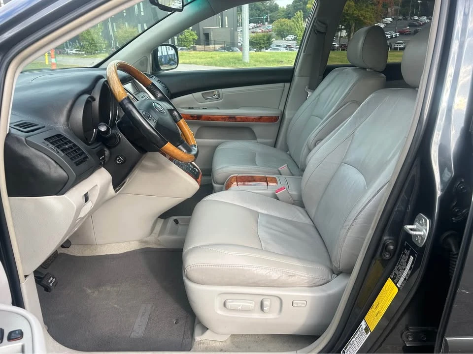 2008 Lexus RX 2nd Gen - Image 8 of 17