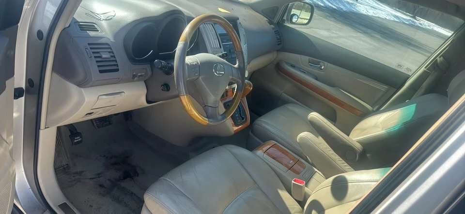 2008 Lexus RX 2nd Gen - Image 11 of 12
