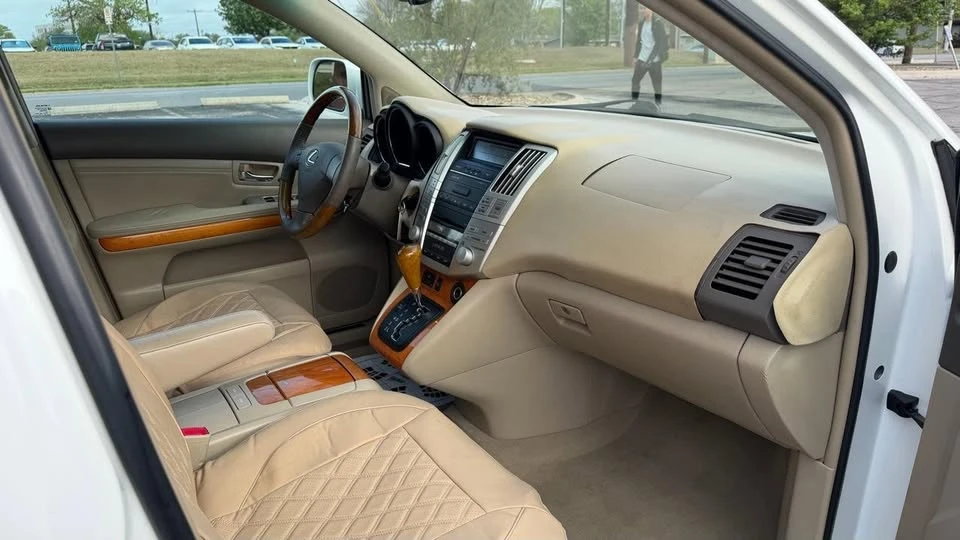 2008 Lexus RX 2nd Gen - Image 14 of 19