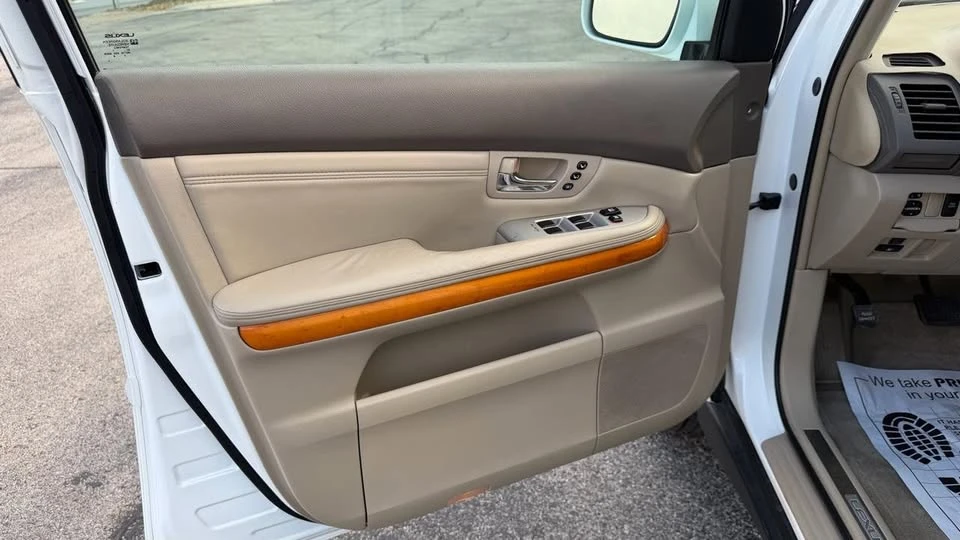 2008 Lexus RX 2nd Gen - Image 9 of 19