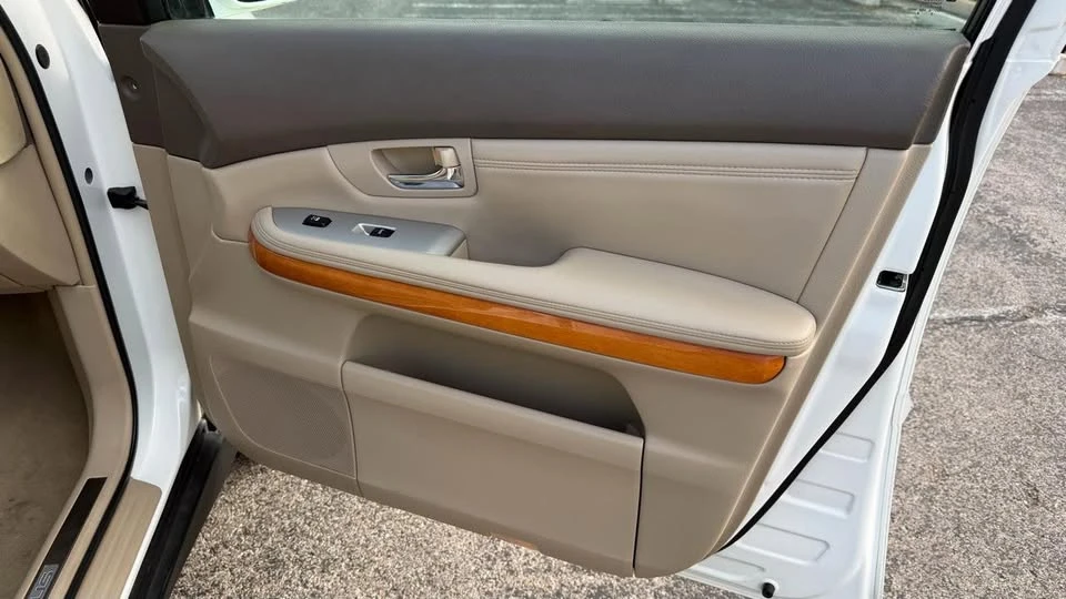 2008 Lexus RX 2nd Gen - Image 13 of 19