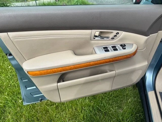 2008 Lexus RX 2nd Gen - Image 6 of 13