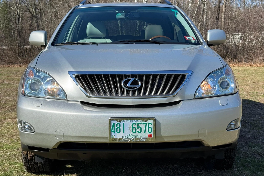 2008 Lexus RX 2nd Gen - Image 2 of 31