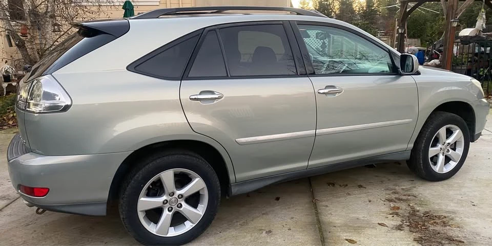 2008 Lexus RX 2nd Gen - Image 2 of 10