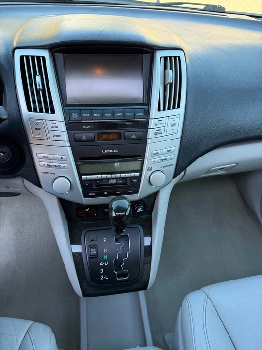 2008 Lexus RX 2nd Gen - Image 10 of 15