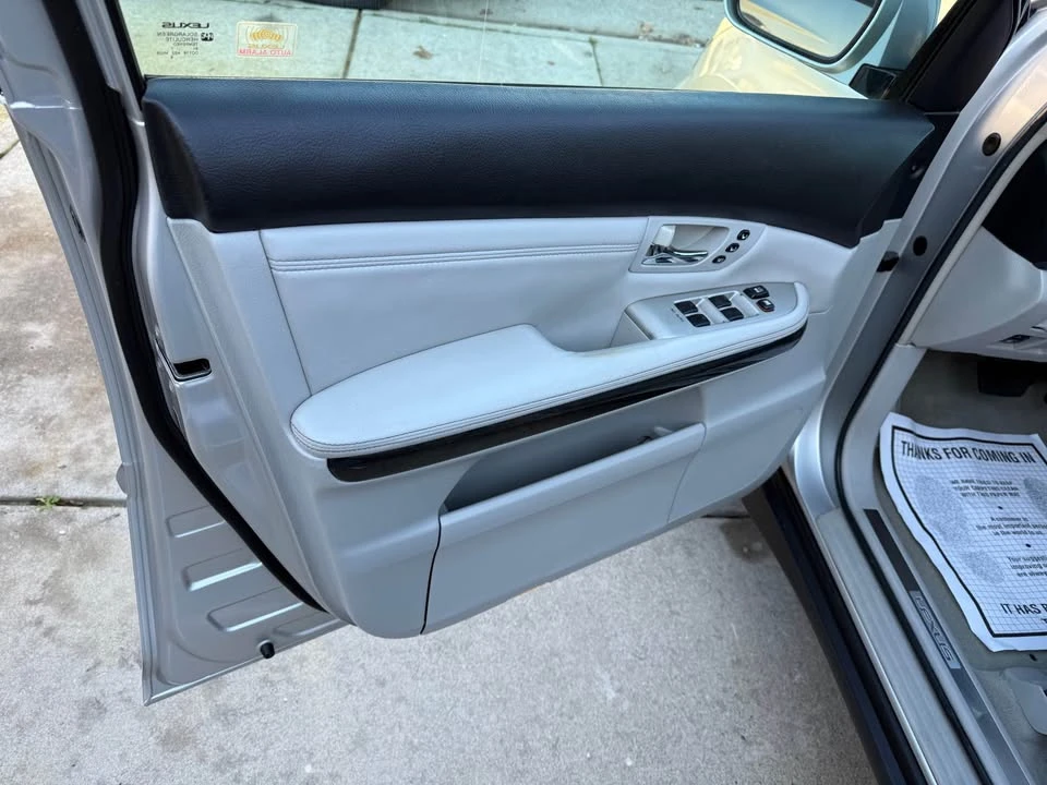 2008 Lexus RX 2nd Gen - Image 6 of 15