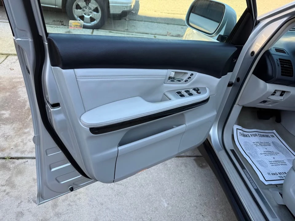 2008 Lexus RX 2nd Gen - Image 7 of 15