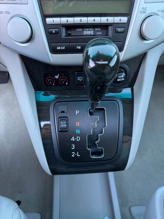 2008 Lexus RX 2nd Gen - Image 9 of 15