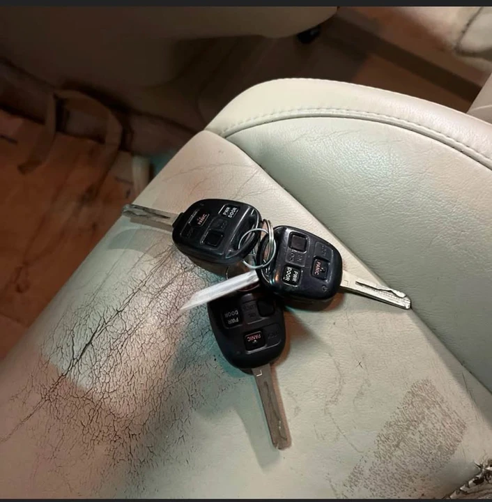 2008 Lexus RX 2nd Gen - Image 15 of 16