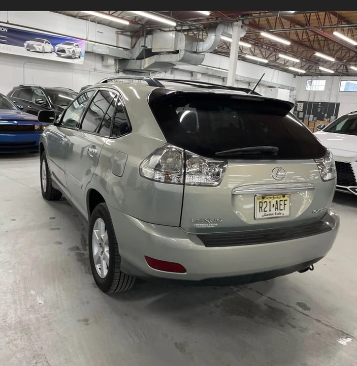 2008 Lexus RX 2nd Gen - Image 5 of 16