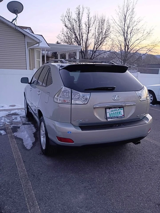 2008 Lexus RX 2nd Gen - Image 3 of 11