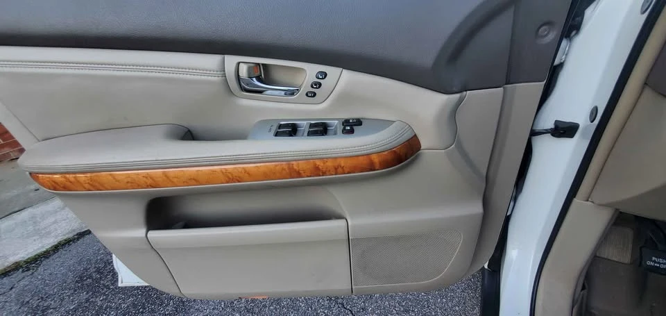 2008 Lexus RX 2nd Gen - Image 16 of 19