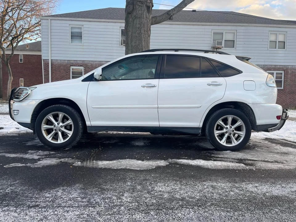 2008 Lexus RX 2nd Gen - Image 2 of 12