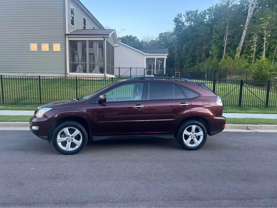 2008 Lexus RX 2nd Gen - Image 2 of 14