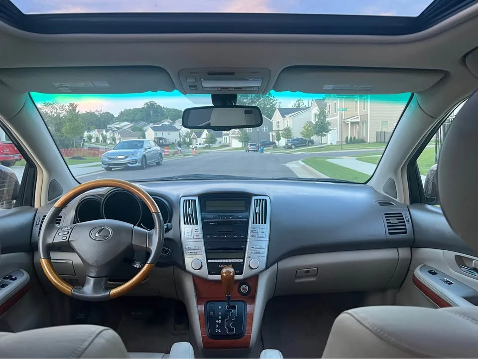 2008 Lexus RX 2nd Gen - Image 12 of 14