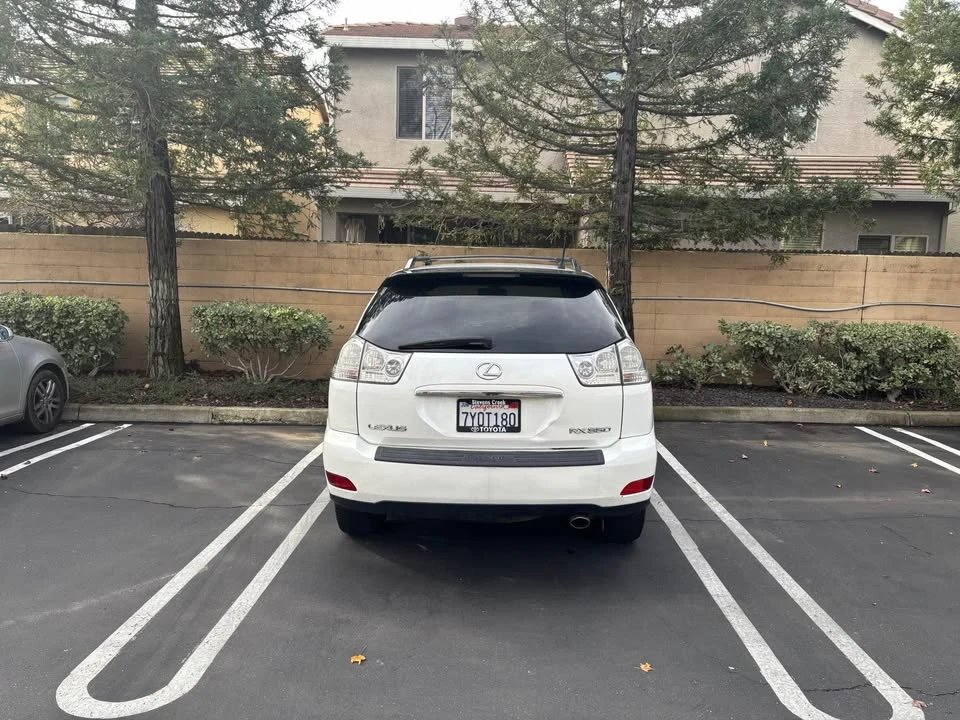 2008 Lexus RX 2nd Gen - Image 2 of 8