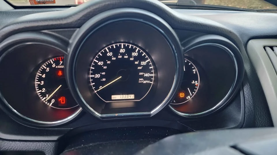 2008 Lexus RX 2nd Gen - Image 3 of 11
