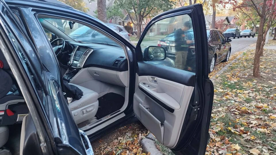 2008 Lexus RX 2nd Gen - Image 7 of 11