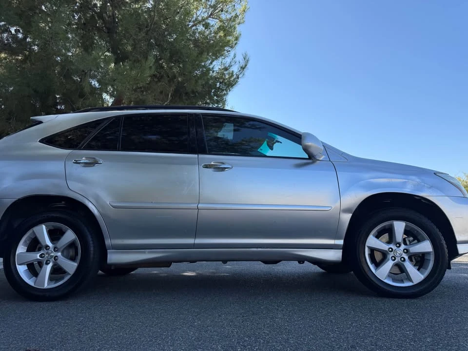 2008 Lexus RX 2nd Gen - Image 3 of 17