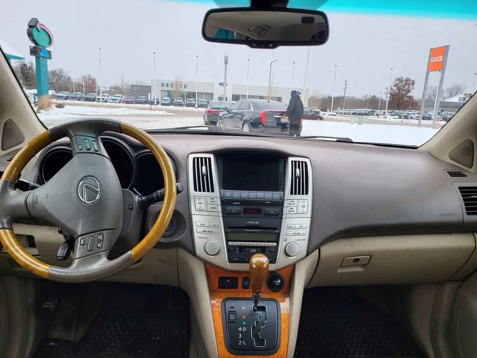 2008 Lexus RX 2nd Gen - Image 9 of 17