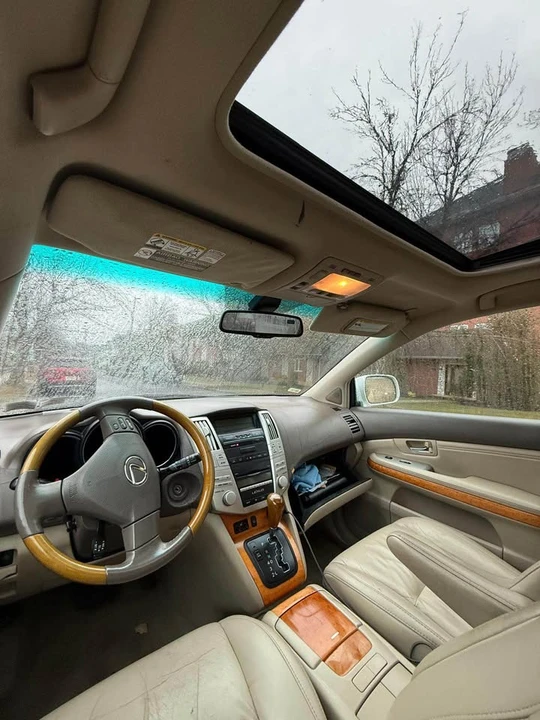 2008 Lexus RX 2nd Gen - Image 7 of 17