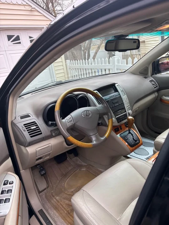 2008 Lexus RX 2nd Gen - Image 2 of 4