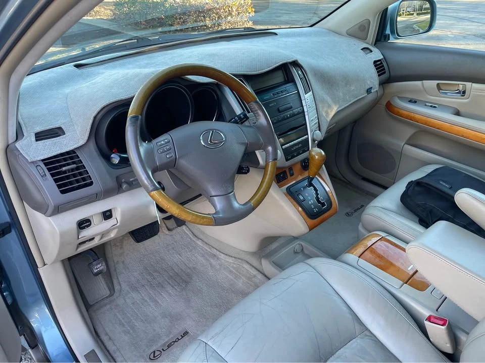 2008 Lexus RX 2nd Gen - Image 10 of 15