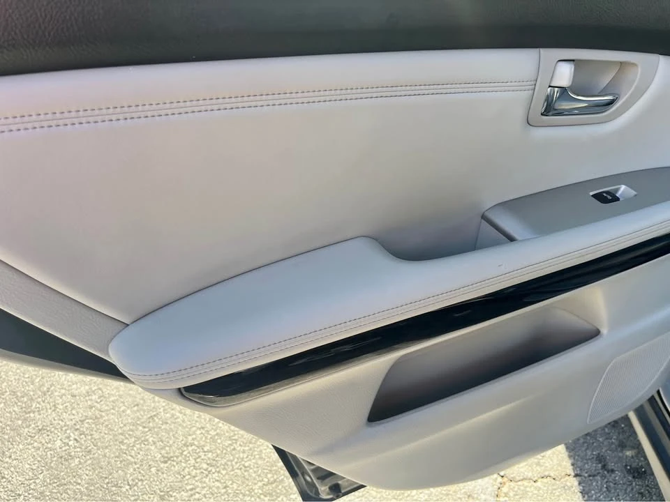 2008 Lexus RX 2nd Gen - Image 11 of 20
