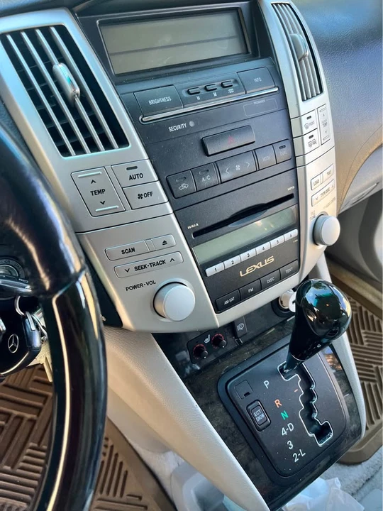 2008 Lexus RX 2nd Gen - Image 7 of 20