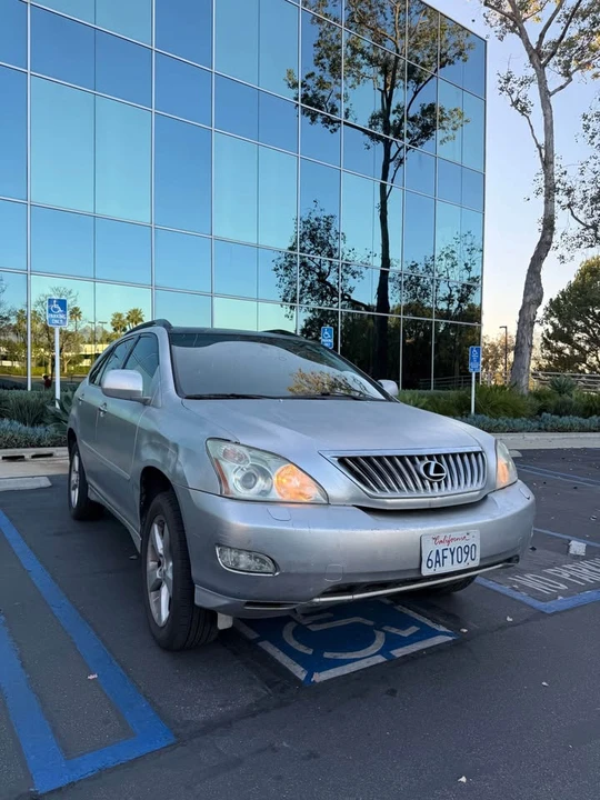 2008 Lexus RX 2nd Gen - Image 2 of 15