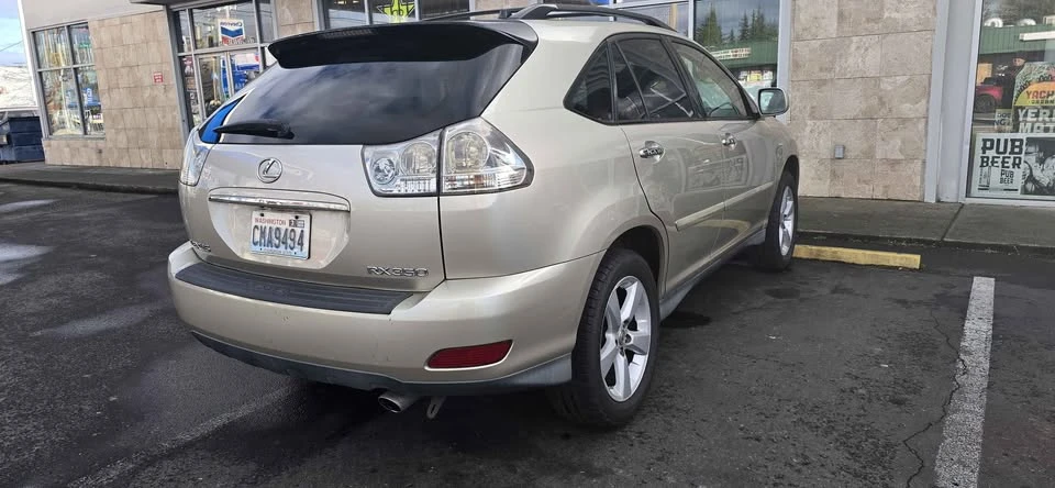 2008 Lexus RX 2nd Gen - Image 10 of 16