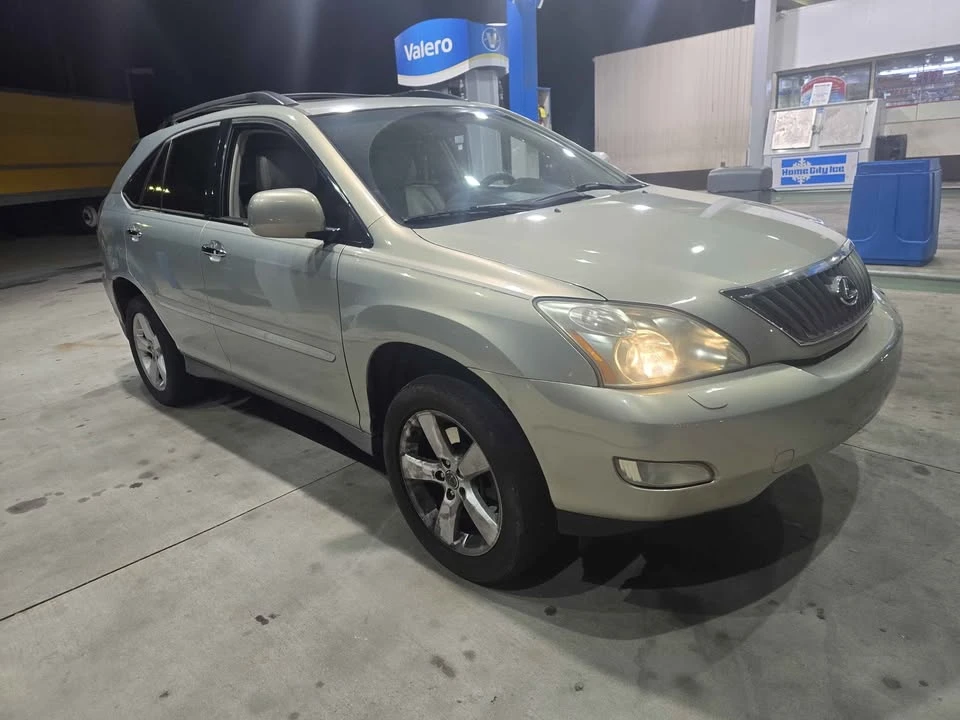 2008 Lexus RX 2nd Gen - Image 3 of 11