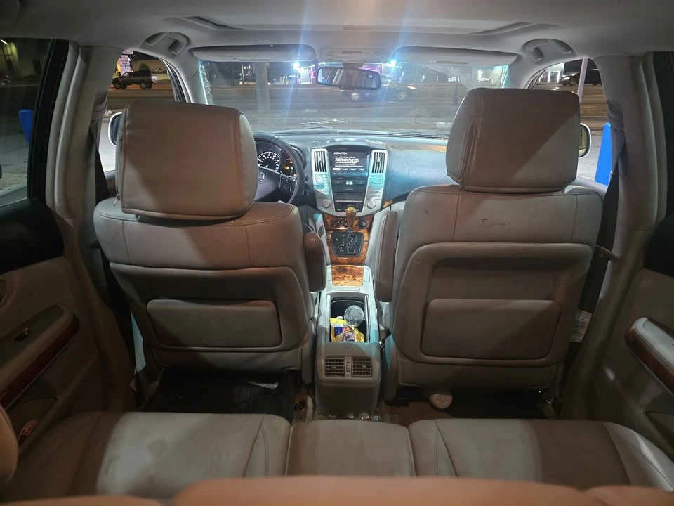 2008 Lexus RX 2nd Gen - Image 7 of 11