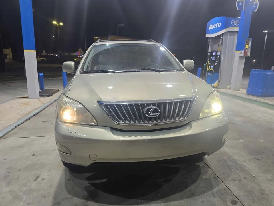 2008 Lexus RX 2nd Gen - Image 2 of 11