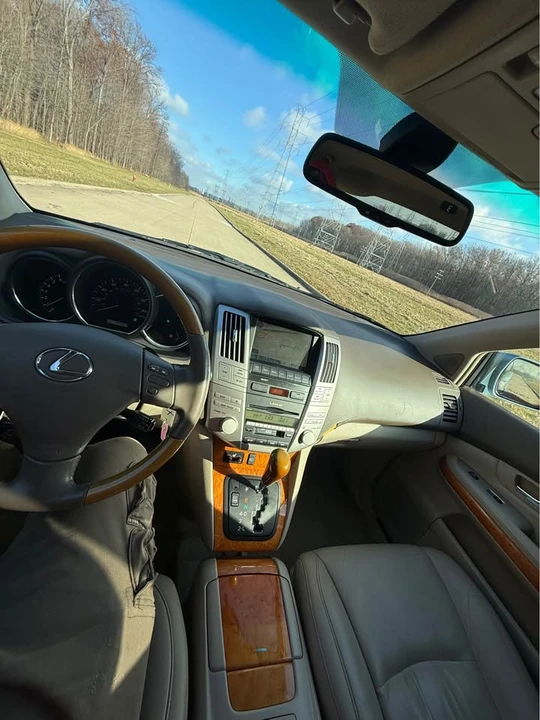 2008 Lexus RX 2nd Gen - Image 10 of 12