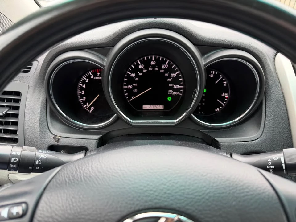 2008 Lexus RX 2nd Gen - Image 11 of 13