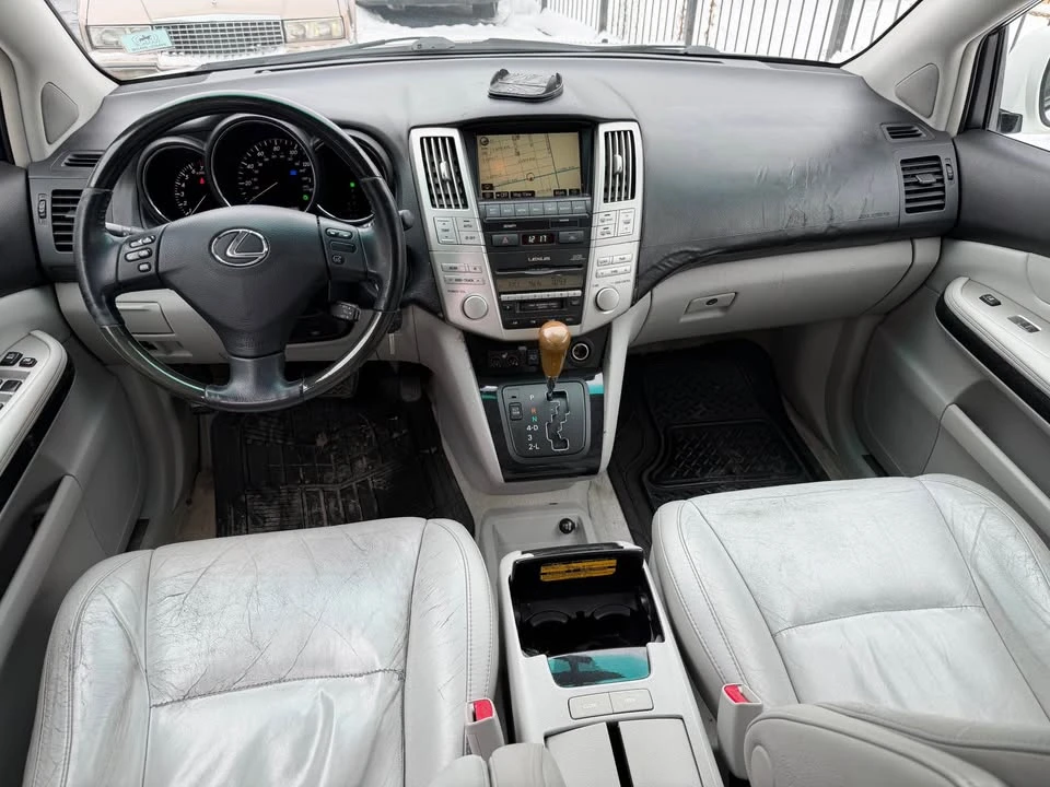 2008 Lexus RX 2nd Gen - Image 9 of 13