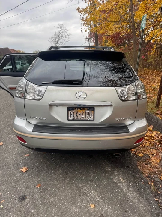 2008 Lexus RX 2nd Gen - Image 3 of 11