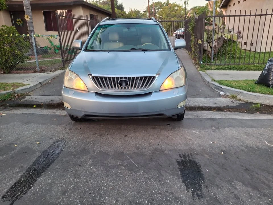 2008 Lexus RX 2nd Gen - Image 6 of 10