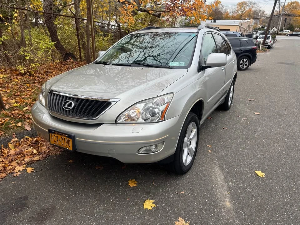 2008 Lexus RX 2nd Gen - Image 2 of 11