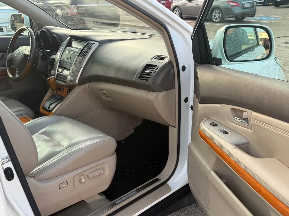 2008 Lexus RX 2nd Gen - Image 8 of 13