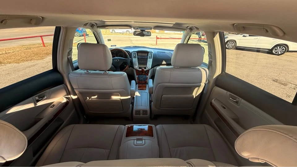 2008 Lexus RX 2nd Gen - Image 12 of 19