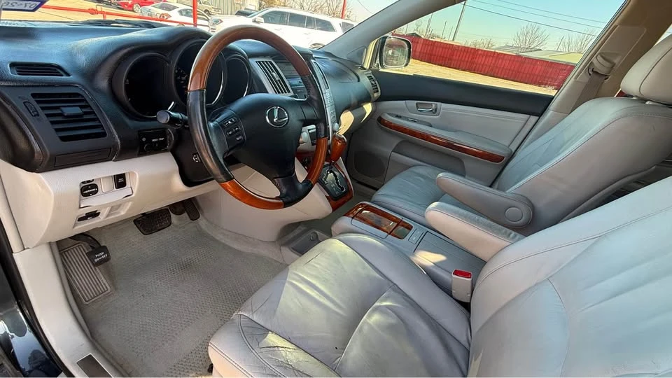 2008 Lexus RX 2nd Gen - Image 9 of 19