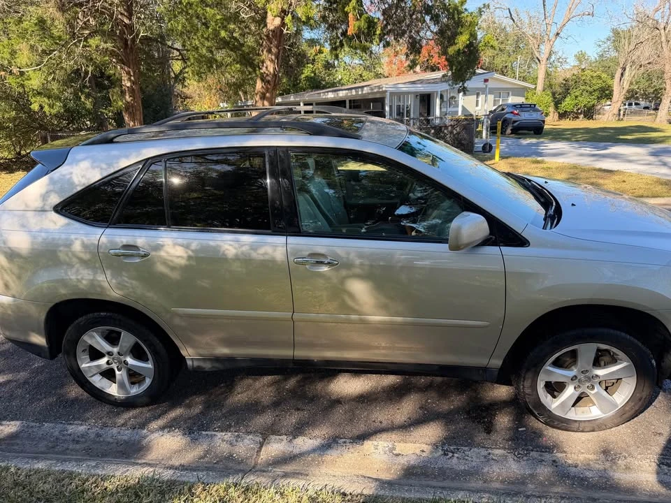 2008 Lexus RX 2nd Gen - Image 2 of 11