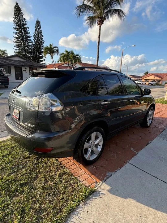 2008 Lexus RX 2nd Gen - Image 2 of 10