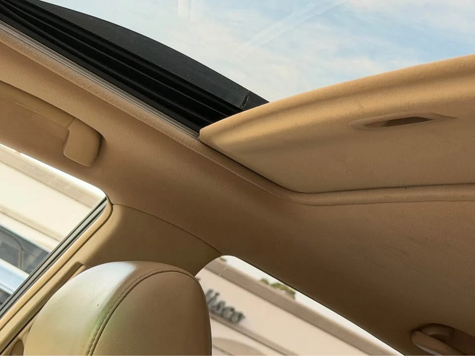 2008 Lexus RX 2nd Gen - Image 12 of 13