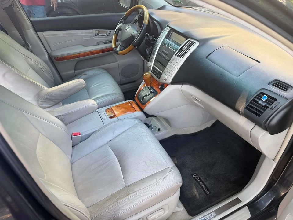 2008 Lexus RX 2nd Gen - Image 9 of 10