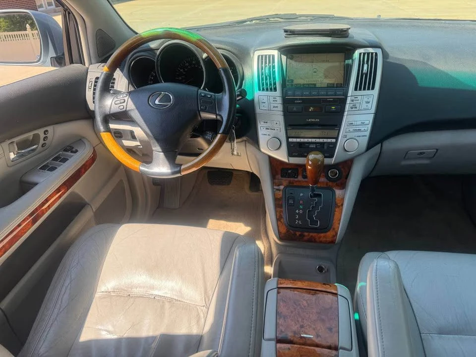 2008 Lexus RX 2nd Gen - Image 9 of 12